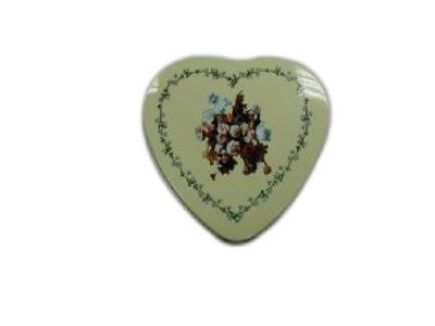 Small Heart Shaped Tin Box For Cookie Candy Packing , Food Grade Mint Tin Can
