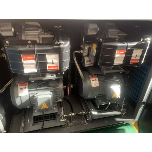 11KW Integrated Soundproof Enclosed Scroll Air Compressor: The noise-reducing design ensures production operations are not disrupted