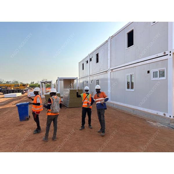 Flexible Temporary Construction Camp Prefabricated Office Building Dormitory Customized