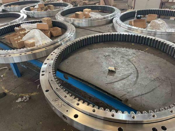 92 Teeth Slew Ring Excavator Sumitomo SH210-5 KRB11710