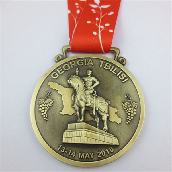 Antique brass metal medals,zinc alloy die casting events medals with custom logo ribbon