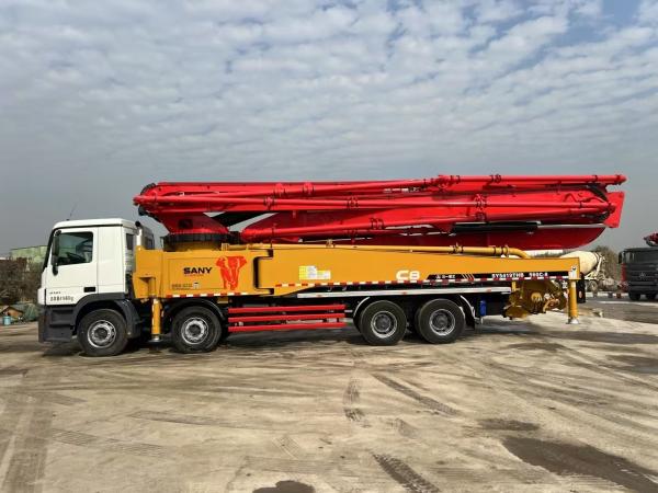 Used 56 meters of concrete pump truck 56 meters remanufacturing pump truck procedures are complete