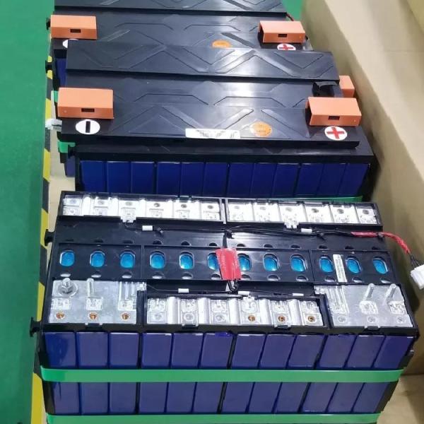 30AH Rechargeable Lithium Battery For Camper Van 24V With BMS LED For RV EV Camping Vans