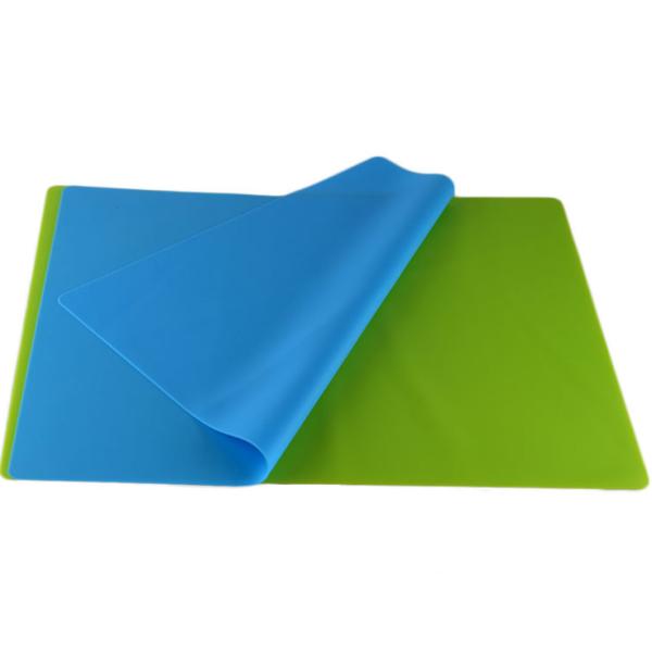 Anti-Skid and Easy Cleaning Silicone Table Mats for Western Food in Rectangle Shape