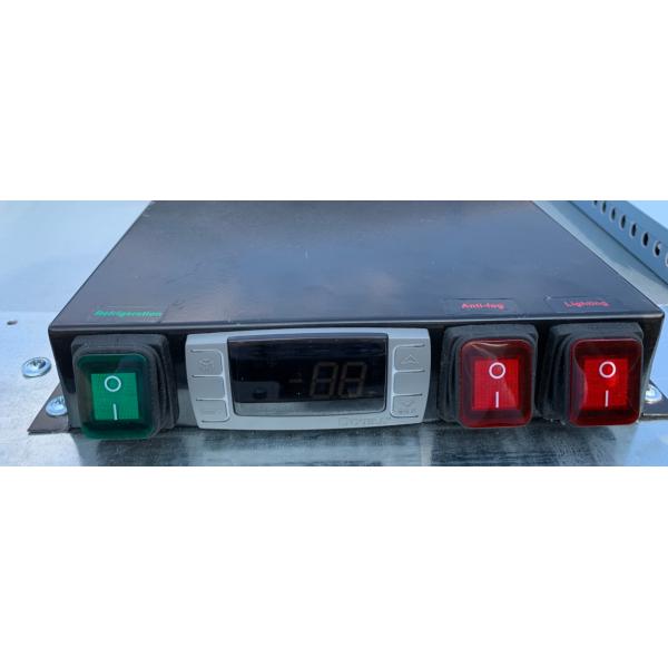 Commercial Air-Cooling Freezers Equipped With Anti-Fog Glass Doors