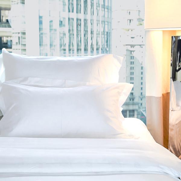 Hotel linen wholesale supplies 100% cotton jacquard bed bedding set hotel quilt comforter set