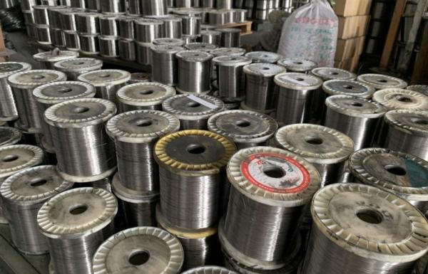 Inconel Wire Welding Wire 0.8/1.0/1.2Mm Inconel Ernicrmo-3 Welding Wire Inconel 625 Mig