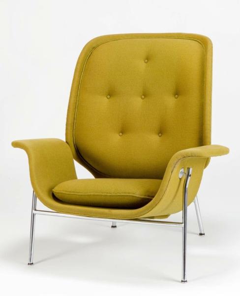 Kangaroo Fiberglass Arm Chair For Home Decoration And Office Multi Color