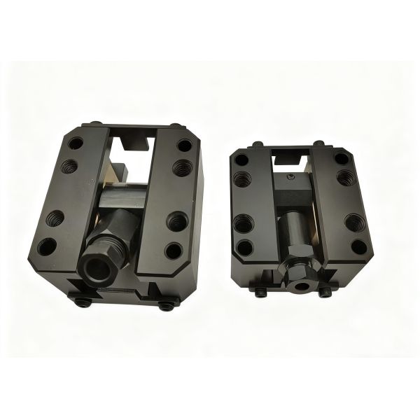 Mold Components: Water Manifold, Mold Water Collector Z-Pin Quick Coupling, Quick Connector Date Stamp