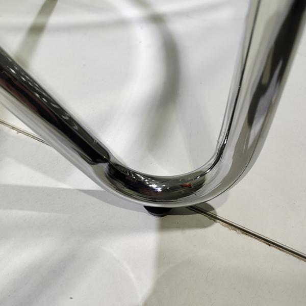 Современный простой 66 * 66 * 55cm закаленный стеклянный журнальный стол износоустойчивый