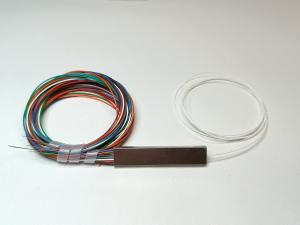 Les jambes colorées nues de PLC de diviseur optique de fibre de Mini Tube 1x16