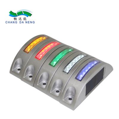 Luzes claras solares do farol intermitente do aviso do tráfego com o diodo emissor de luz ultra brilhante