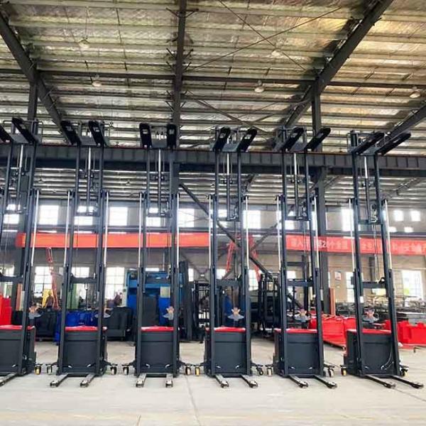 4.5m Mast Battery Pallet Stacker 3 Stage Battery Operated Stacker