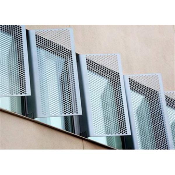OEM подгонял лист сетки 3mm толстый многофункциональный декоративный пефорированный