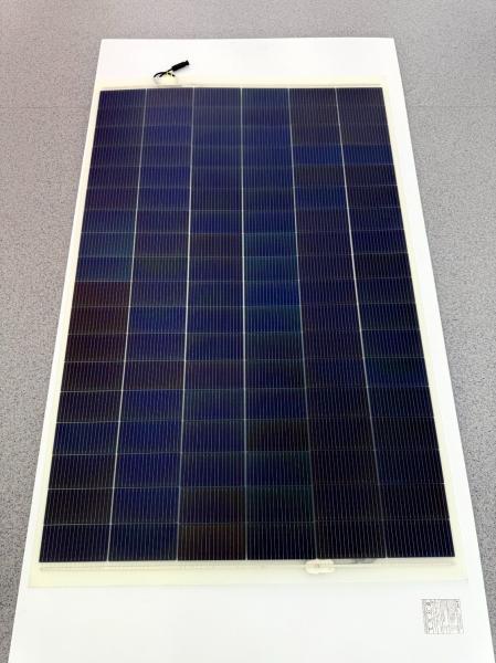 200W Soft Solar Panel Europe Germany Lightweight Solar Photovoltaic PV 580watt For Greenhouse Construction Application