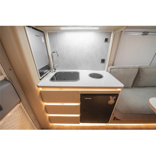 Трейлер перемещения стеклоткани шасси ALKO меняет внешний Rambler Motorhome праздника размера