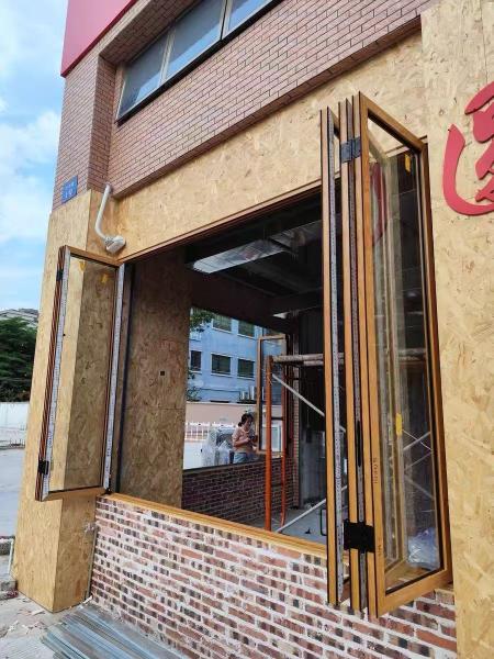Superhouse Aluminium Glass Corner Residential Window Design / L Shaped Window / Corner Butt Joint Glass