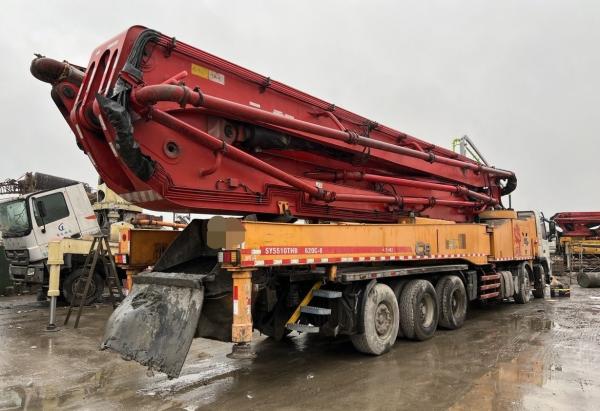 Processus d'usinage hydraulique 62m Sy pompe à béton sur Volvo Truck équipement lourd utilisé
