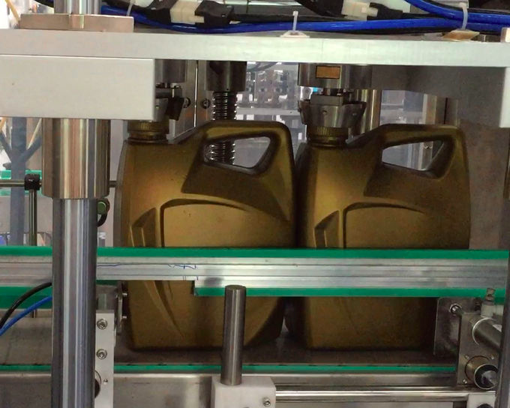 линия завалки бутылки 2000ml для жидкости выкостности автотракторного масла смазки двигателя