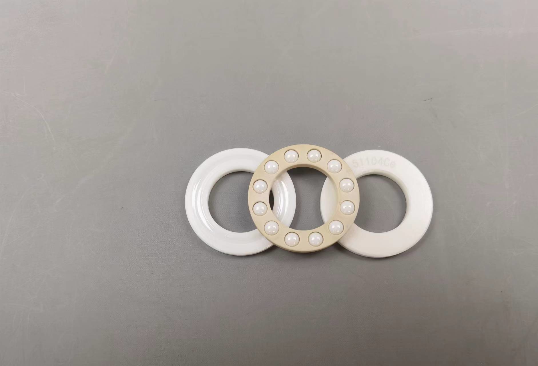 Подшипник Zirconia керамический толкнул 51104 abec 11 клетки P6 ABEC 3 взгляда украдкой