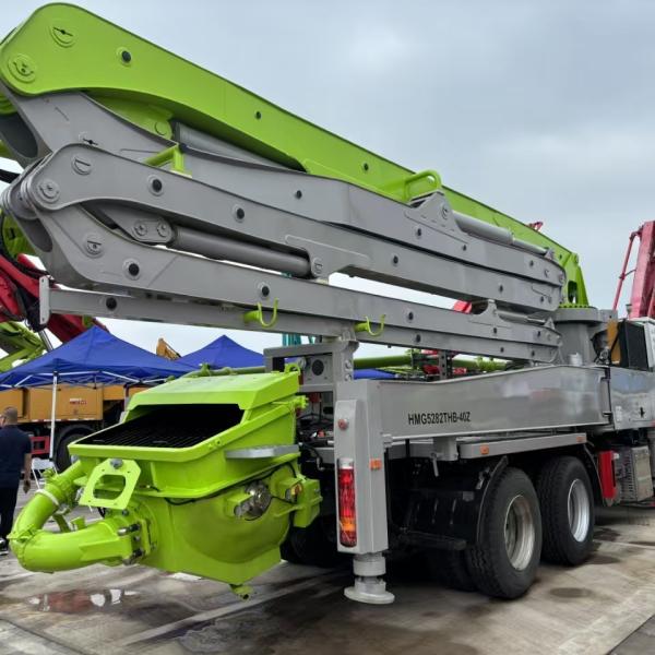 Nuevo camión de bombeo de hormigón de 3 ejes martillo 40m con chasis Sitrak