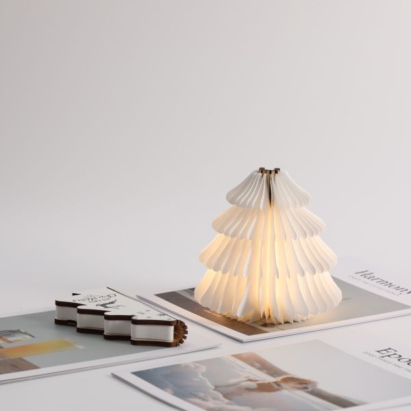 Small Rotating Wood Led Christmas Paper Lamp 700mAh Christmas Tree Shaped