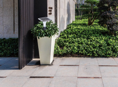 Modern Aluminum Solar Powered Lawn Lights , All In One Solar Bollard Light