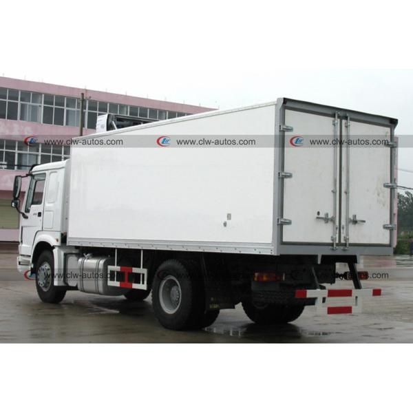 Тележка коробки HOWO 4x2 6 Refrigerated Уилером с термо- королем Замораживателем