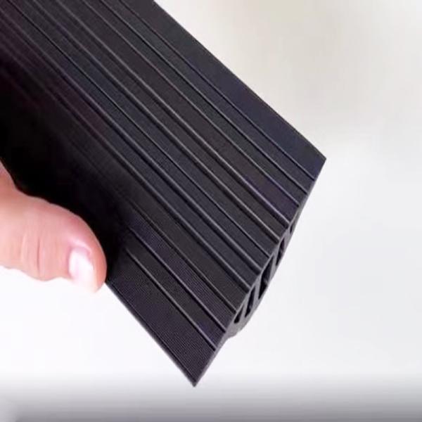 Vinyl PVC EPDM Garage Door Bottom Threshold Floor Rubber Seal Processamento de listas de tempo