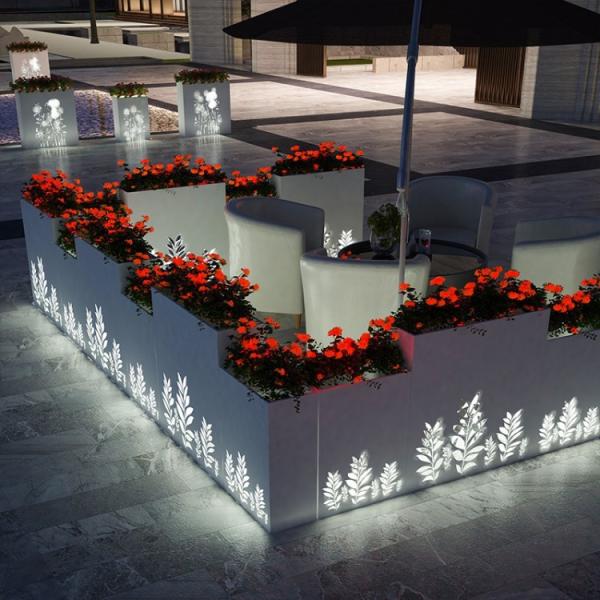 Metal 600mm Galvanized Steel Flower Pot Garden Decorative Plant Pots With Led Light