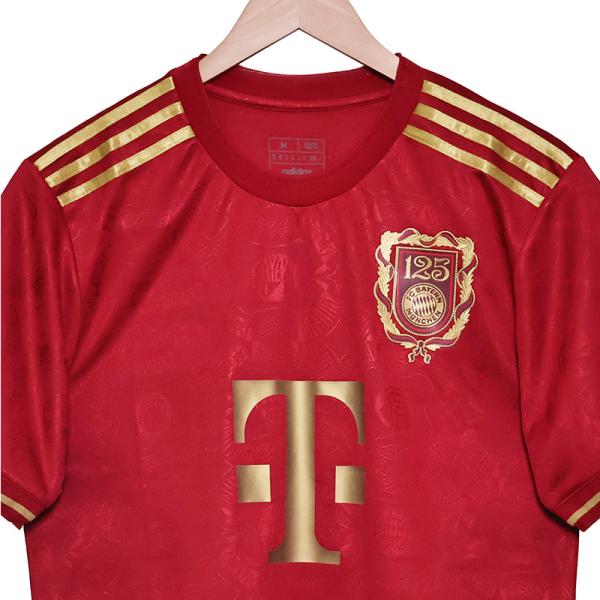 Le Bayern Munich 2025-2026 édition joueur maison 125e anniversaire maillot commémoratif personnalisé