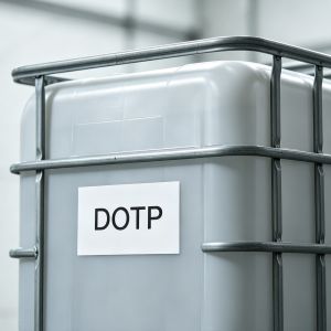 High Volume Resistivity DOTP Plasticizer Heat Resistant Replace DOP For PVC