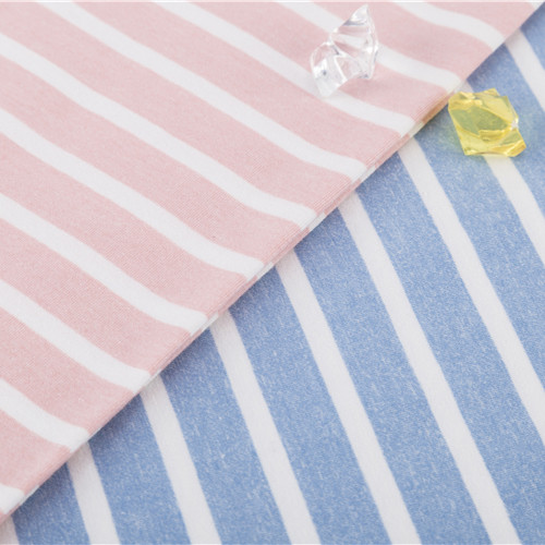 Чистая текстура и стильное высококачественное хлопчатобумажное ощущение полосатые вязаные ткани для футболки