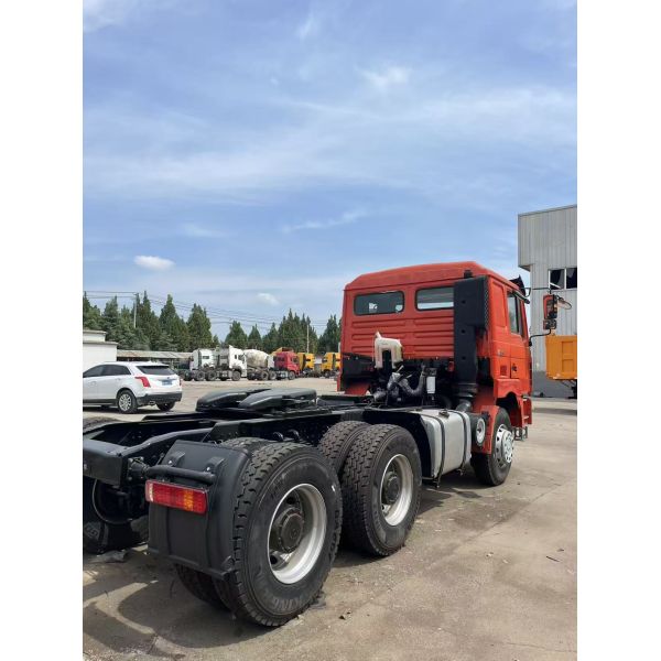 SHACMAN dump truck, equipped with a quick-shift gearbox and a diesel engine