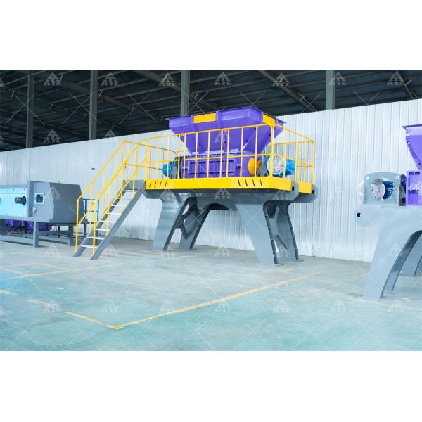 Industrial Metal Shredder with Automatic Manual and Semi-automatic Operation for Scrap Metal Recycling