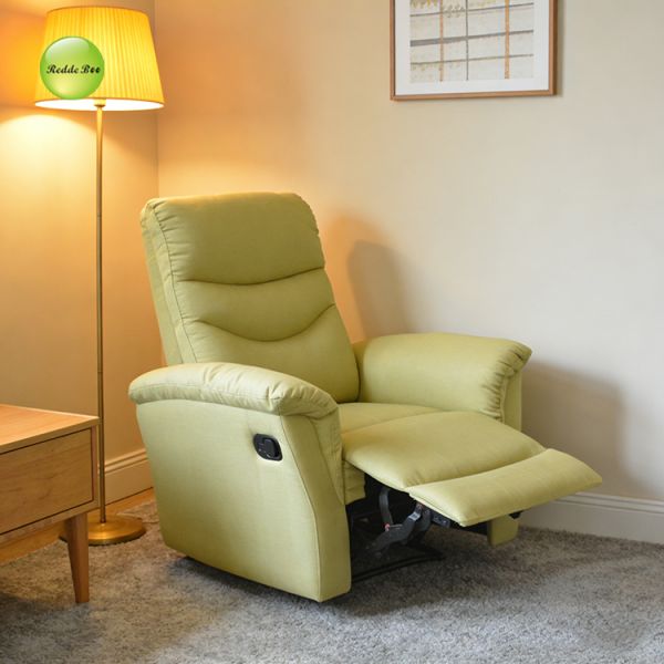 Vibrant Green Lounge Chair: Breathable Fabric, Ergonomic Design – Perfect for Cozy, Sunlit Reading Nooks