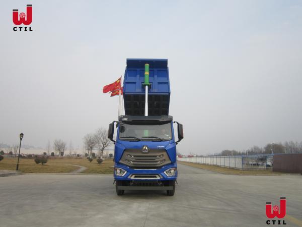 Descarga de la tonelada 371HP de SINOTRUCK HOWO E7 8x4 40/camión de volquete