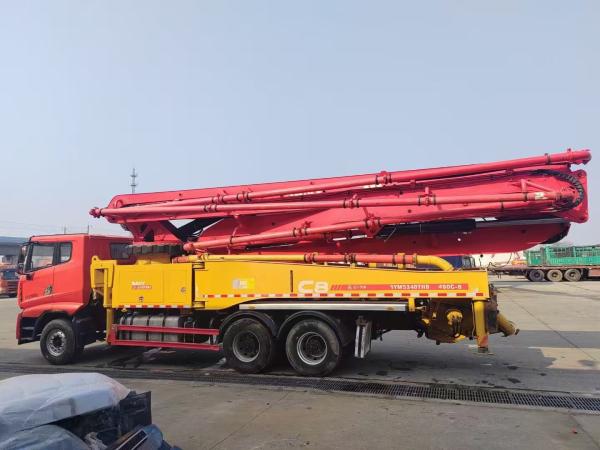 Secondhand Pump Cement Truck 43m 24m For Pouring Foundations