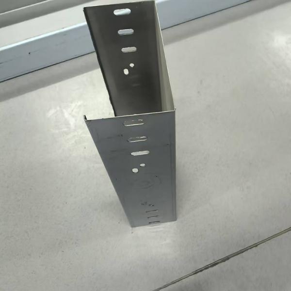 Fire Resistance Stainless Chromium Cable Tray Trough For Challenging Environments