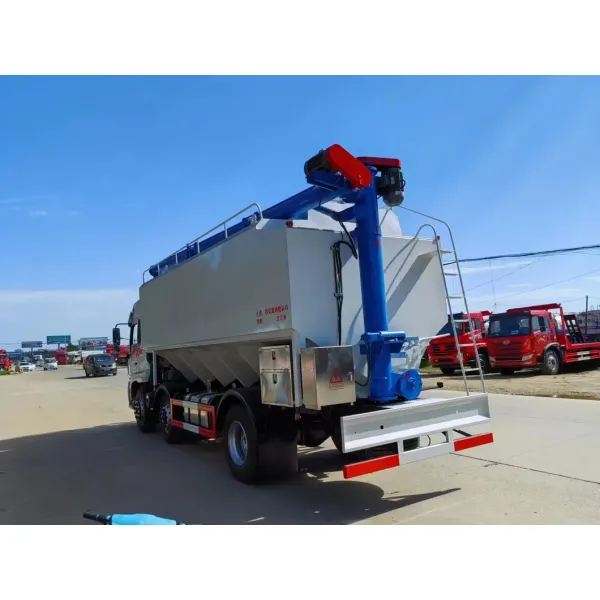High-Capacity 47cbm Feed Transport Bulk Grain Delivery Truck