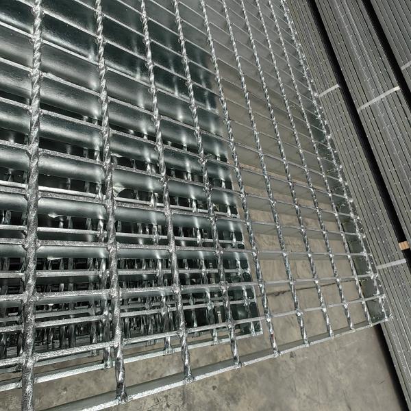 Preços de grades de aço galvanizadas para telhados de metal