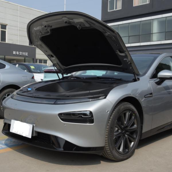 Électrique pur de voitures de berline utilisé par VENTES CHAUDES de VOITURES de XPENG P7 2022 480G EV VOITURES BON MARCHÉ DE VOITURES