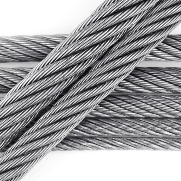Corde en acier au carbone de qualité 4x31 8,3 mm galvanisée à chaud pour plateforme suspendue