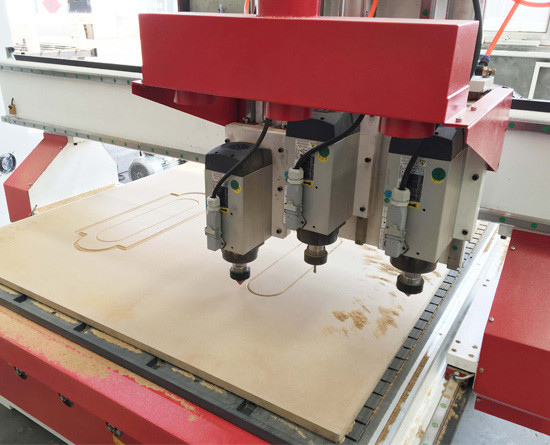 woodworking on wood CNC engraving Router for making door cabinet