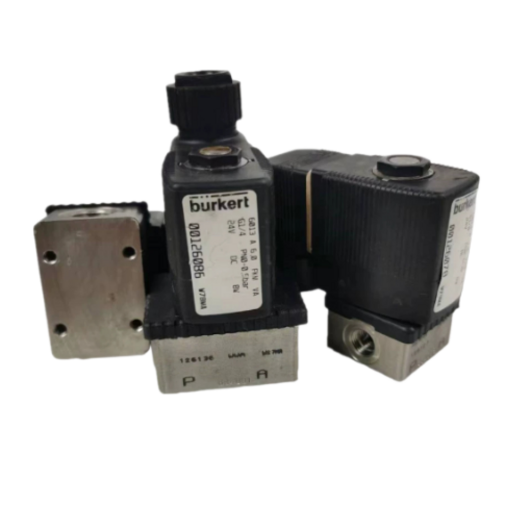 Port Size 1/4 Pneumatic Solenoid Valve Plunger Direct Acting Operation 24VDC Voltage Control Valve For Pneumatic Devices 126086