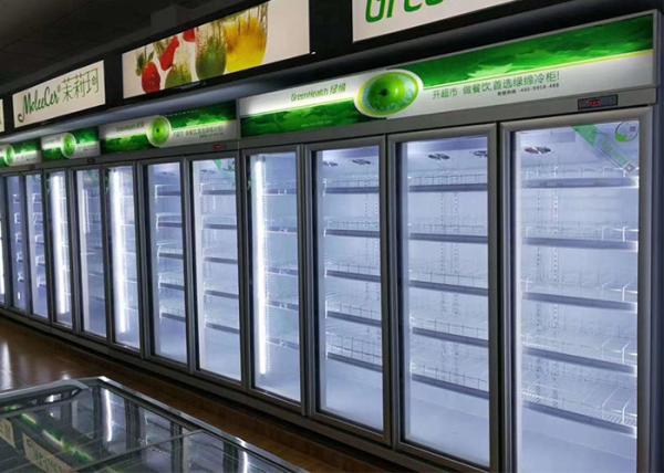 Refrigerador de porta de vidro 748L Equipamento de refrigeração de bebidas ventilador de arrefecimento