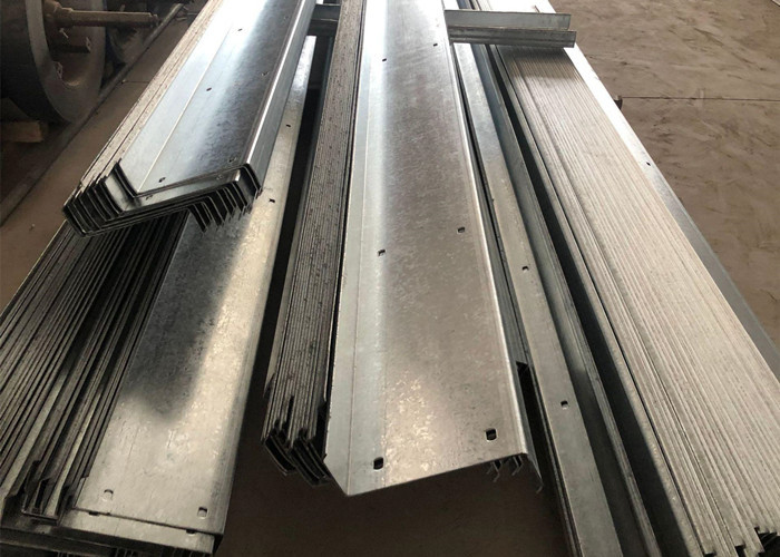 C сформированный z сформировал компонент стальных Purlins крыши стальной структурный