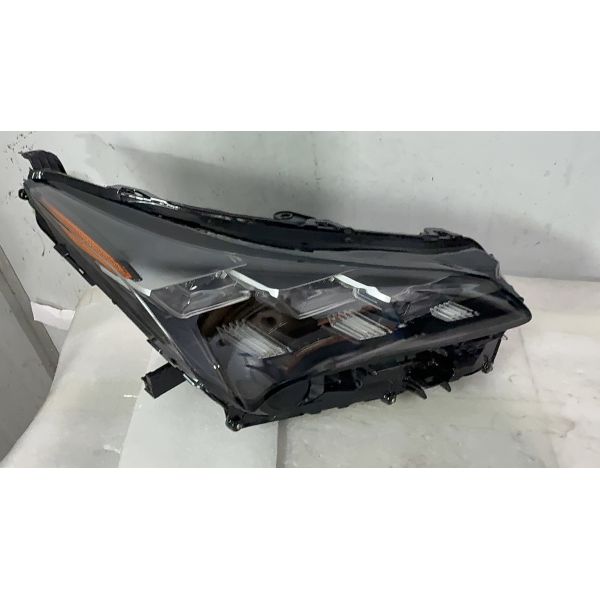 Standard Configuration Lexus Headlights 2018 Nx Right Headlight Assembly Part number: 81145-78200