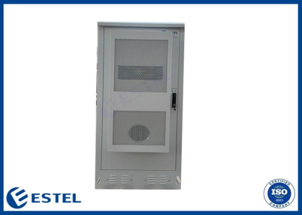 O armário exterior da cremalheira de RAL7035 IP55 galvanizou o revestimento de aço do pó