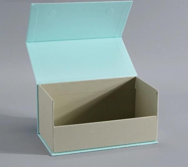Pantone Magnetic Close Folding Packaging Gift Box Matt Lamination